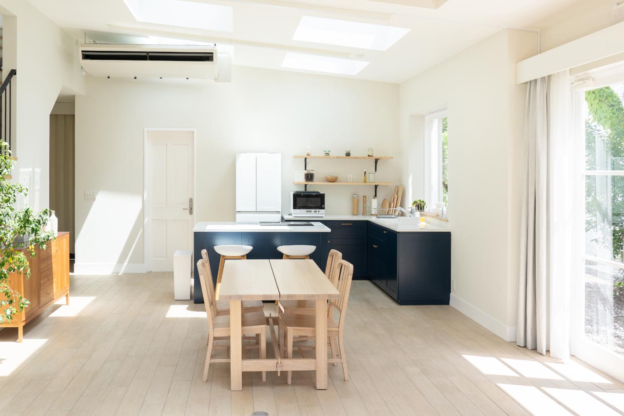 A nice living room with AC